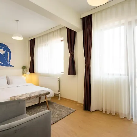Appartement 2 Bedroom W. Balcony And Sea View @ Cihangir No:5 Istambul