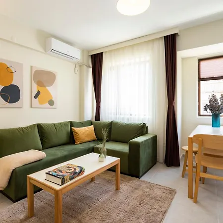 2 Bedroom W. Balcony And Sea View @ Cihangir No:5