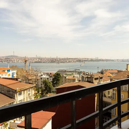2 Bedroom W. Balcony And Sea View @ Cihangir No:5 *